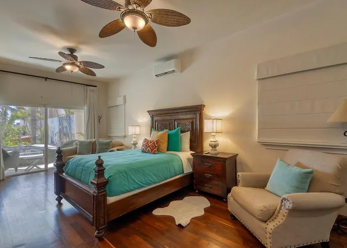 Casa Between Two 5-star