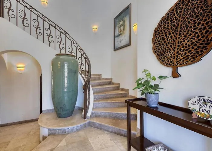 Villa Casa Between Two 5-star *