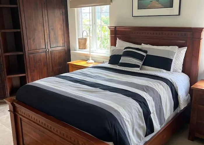 Casa Between Two 5-star